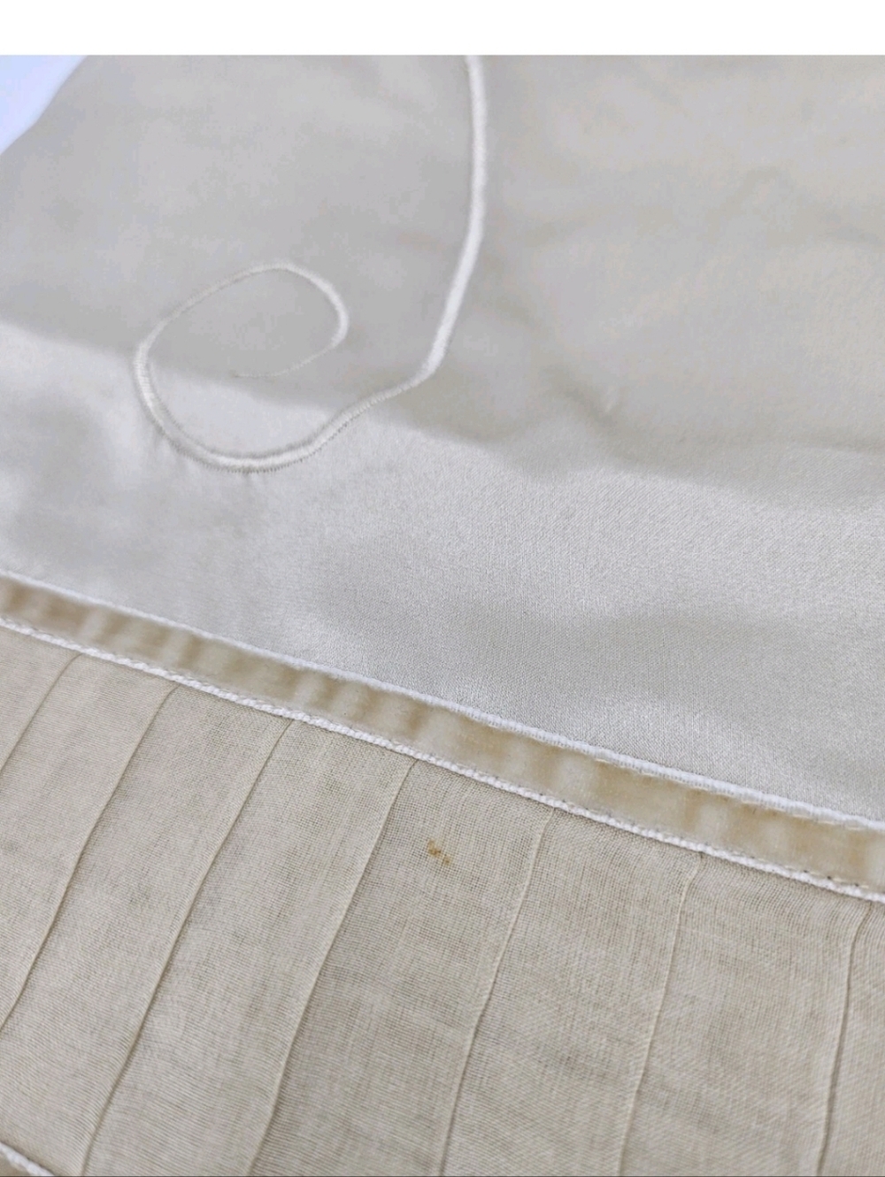 Kumi Kookoon Silk Leaves Embellishments Duvet Cover Beige/gold Queen 92x102 - Picture 12 of 15